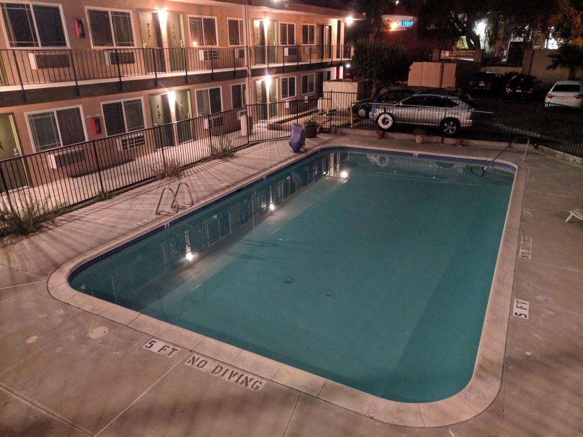 Americas Best Value Inn Thousand Oaks Εξωτερικό φωτογραφία