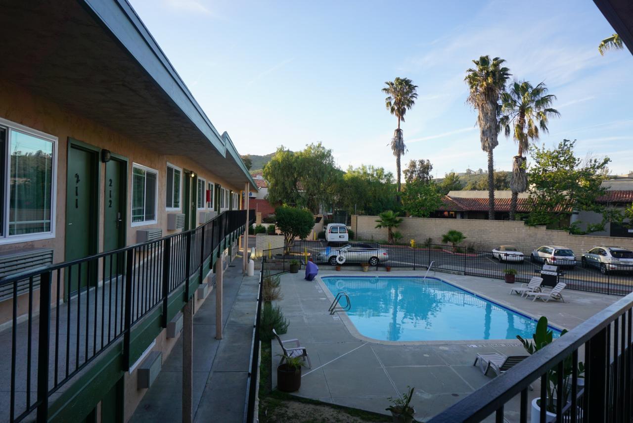 Americas Best Value Inn Thousand Oaks Εξωτερικό φωτογραφία