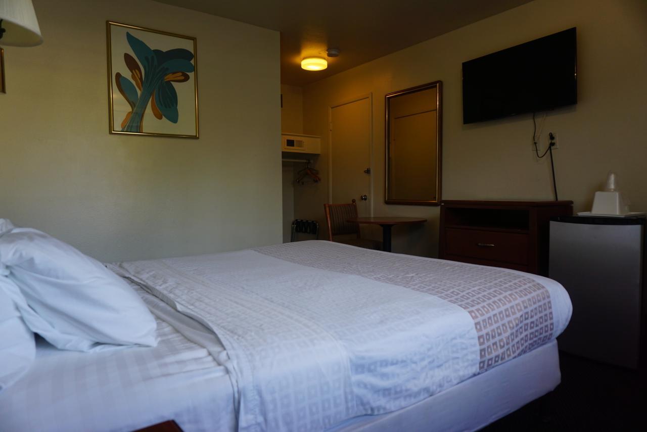 Americas Best Value Inn Thousand Oaks Εξωτερικό φωτογραφία
