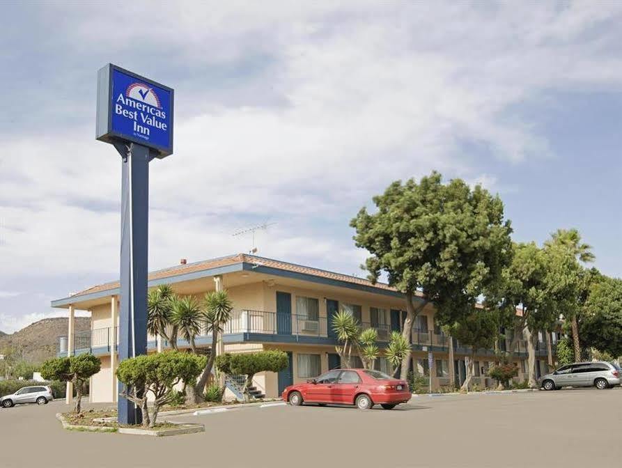Americas Best Value Inn Thousand Oaks Εξωτερικό φωτογραφία