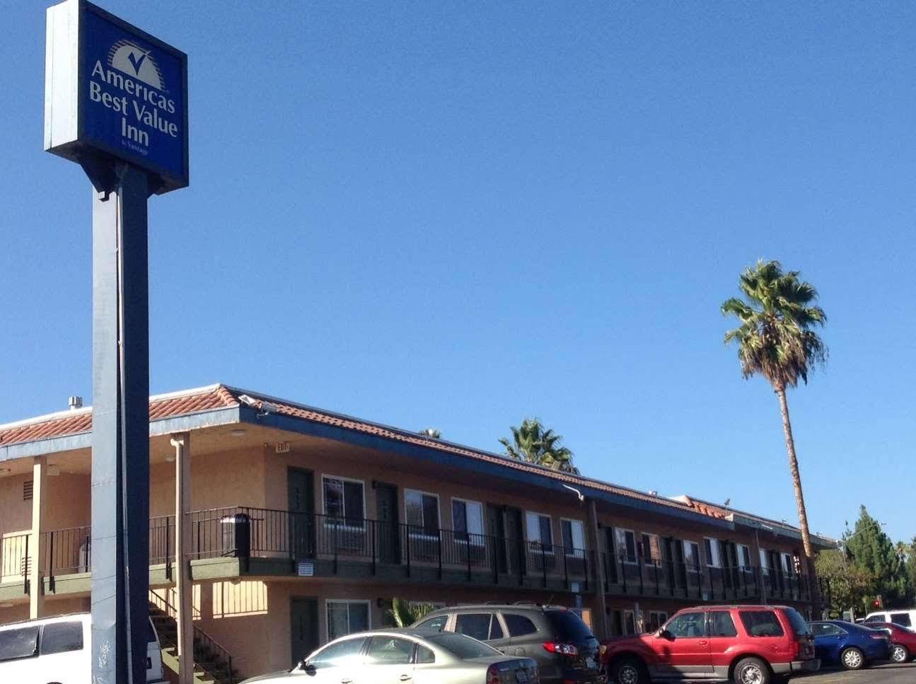 Americas Best Value Inn Thousand Oaks Εξωτερικό φωτογραφία